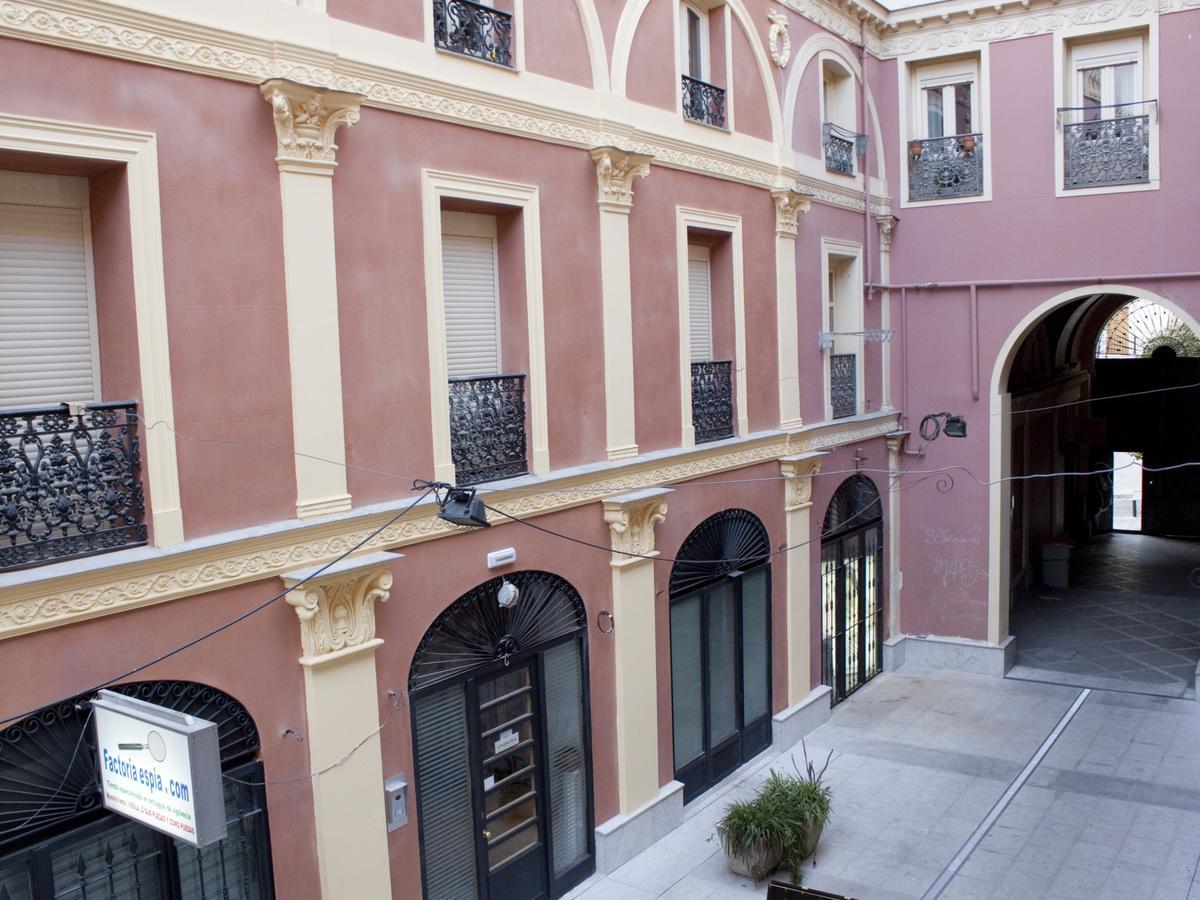 Apartamento Nuevo Y De Lujo En Puerta Del Sol Madrid Luaran gambar