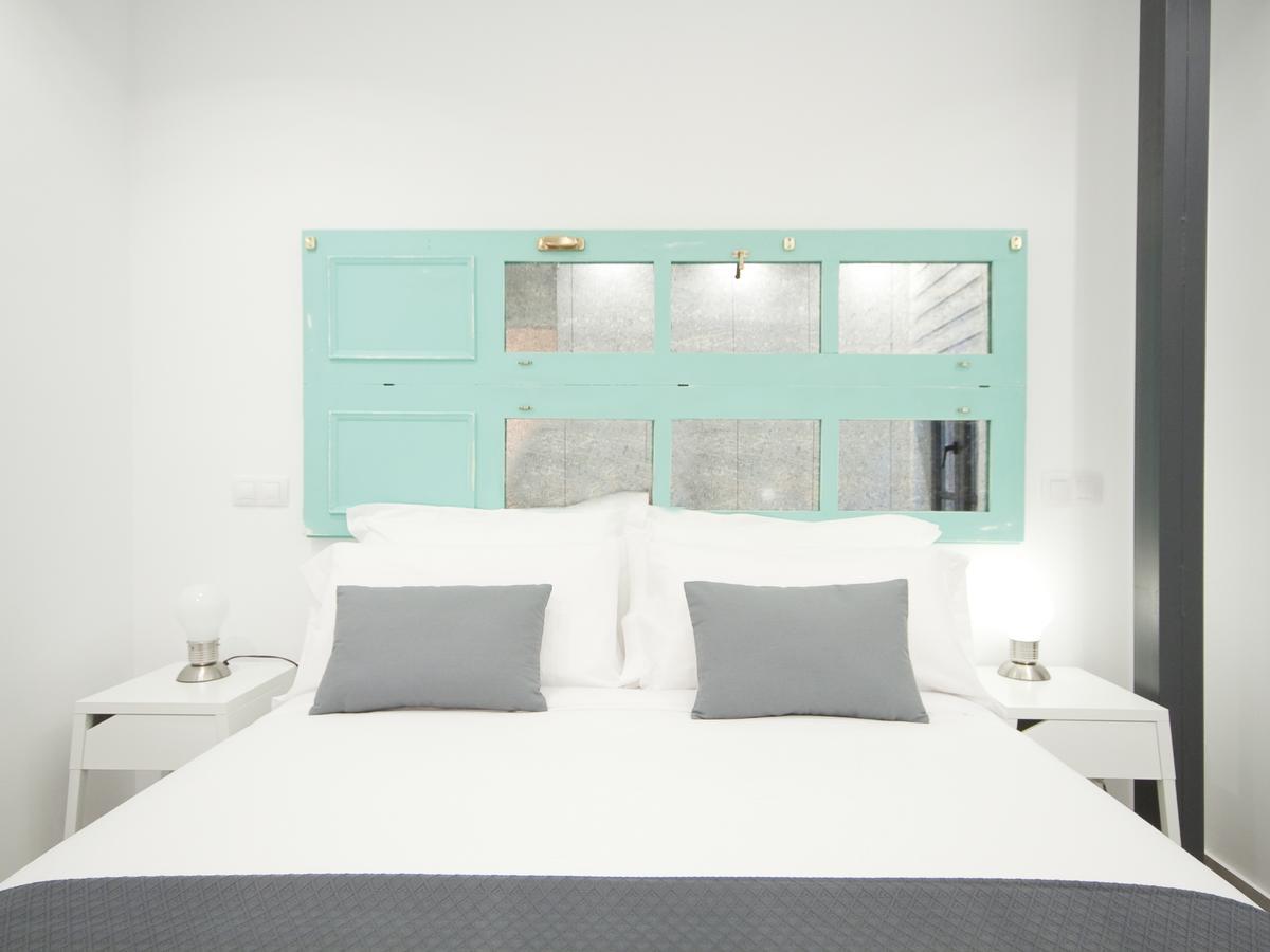 Apartamento Nuevo Y De Lujo En Puerta Del Sol Madrid Luaran gambar