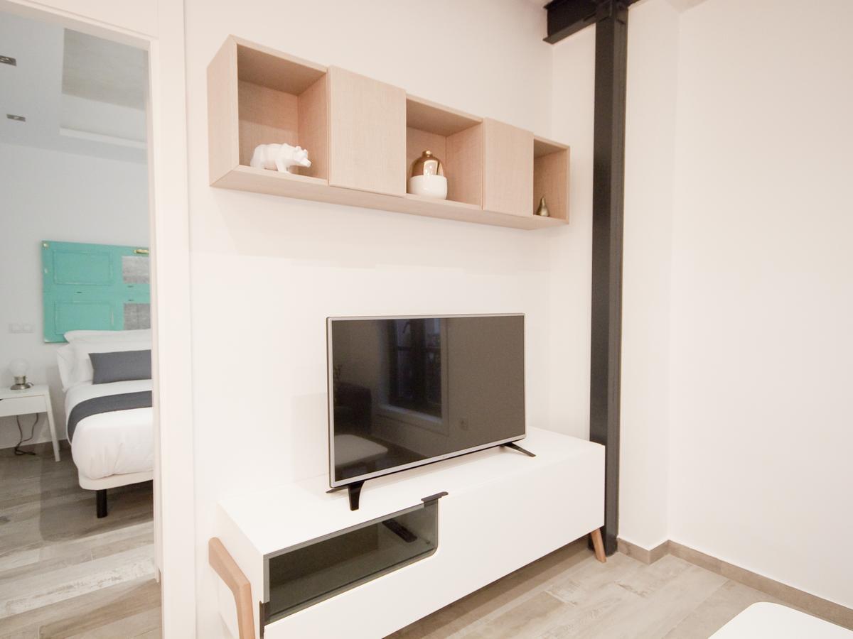 Apartamento Nuevo Y De Lujo En Puerta Del Sol Madrid Luaran gambar